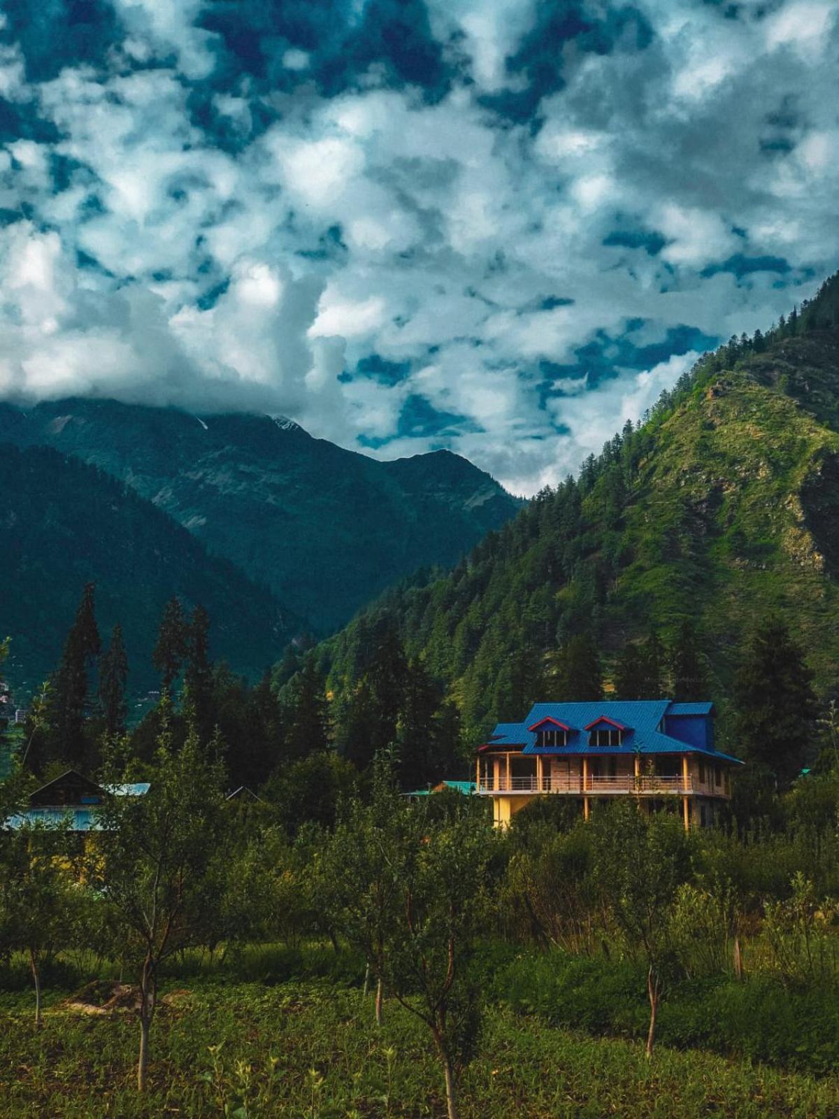 New Brahma Cafe Guest House Kalgha Экстерьер фото